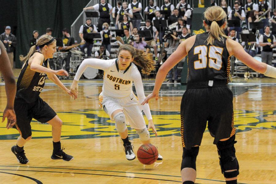 Sophomore Kayle Kinvinski driving the lane on Robert Corn Court against Fort Hays State inside the Leggett & Platt Athletic Center on Feb. 13.  Southern has clinched a spot in the MIAA Tournament in Kansas City, Mo. as they currently sit sixth in conference. 