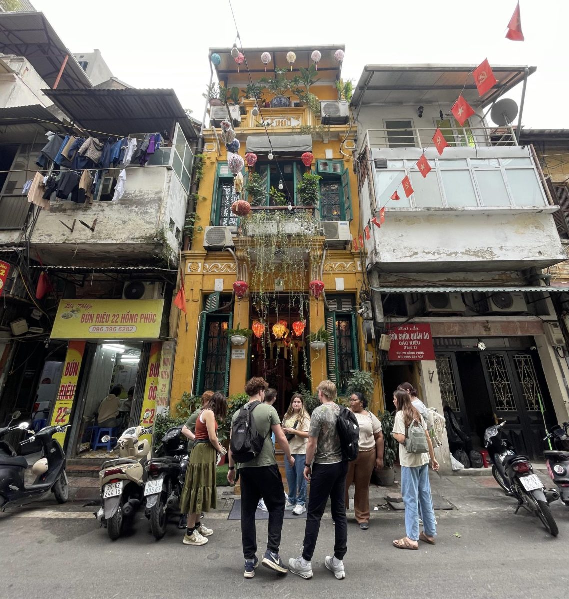 Students experience the culture in Vietnam